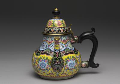 图片[3]-Painted enamel kettle with floral decoration and an ebony handle, Yongzheng reign (1723-1735), Qing dynasty-China Archive